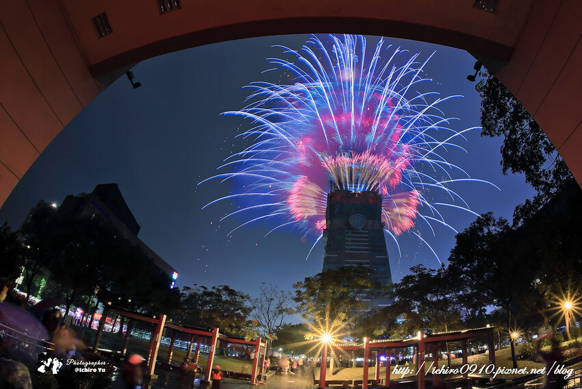 台北市信義區【101跨年煙火】拍攝點‧觀賞地點│四獸山‧象山‧虎山‧南港山‧碧山巖‧烘爐地‧劍潭山‧老地方觀機平台‧信義區‧惠