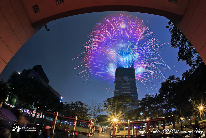 台北市信義區【101跨年煙火】拍攝點‧觀賞地點│四獸山‧象山‧虎山‧南港山‧碧山巖‧烘爐地‧劍潭山‧老地方觀機平台‧信義區‧惠