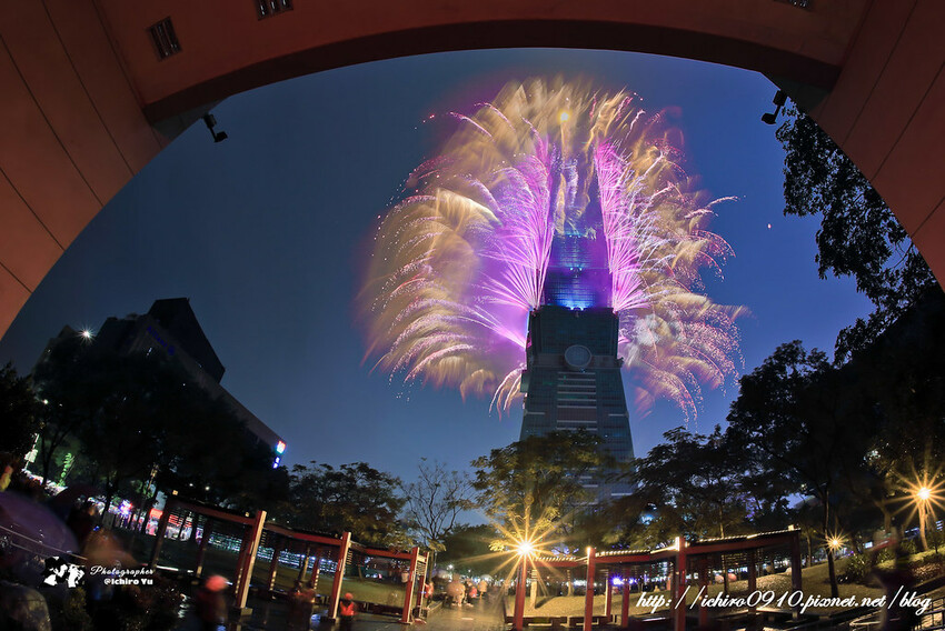 台北市信義區【101跨年煙火】拍攝點‧觀賞地點│四獸山‧象山‧虎山‧南港山‧碧山巖‧烘爐地‧劍潭山‧老地方觀機平台‧信義區‧惠