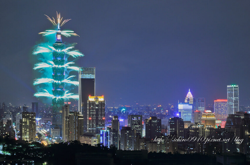 台北市信義區【101跨年煙火】拍攝點‧觀賞地點│四獸山‧象山‧虎山‧南港山‧碧山巖‧烘爐地‧劍潭山‧老地方觀機平台‧信義區‧惠