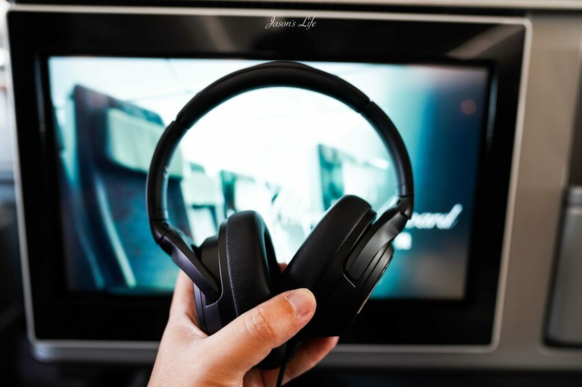 桃園市大園區【長榮航空商務艙】ANA哩程兌換星空聯盟，台北飛往福岡波音787商務艙開箱，日式料理很精緻，