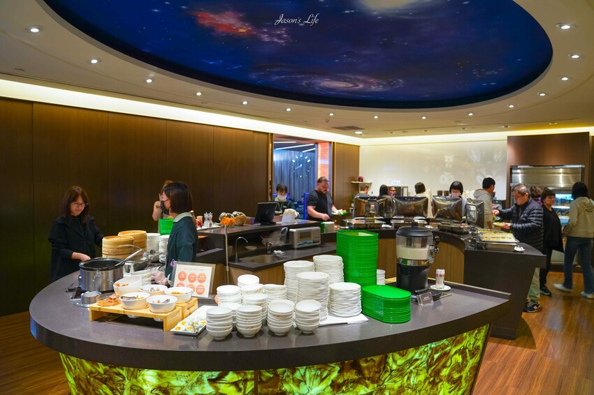 桃園市大園區【長榮航空商務艙】ANA哩程兌換星空聯盟，台北飛往福岡波音787商務艙開箱，日式料理很精緻，