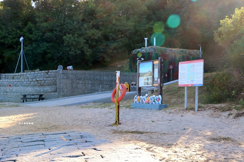 建功嶼‧金門必去的摩西分海，只有退潮時才能進入的戰地島嶼 - 敦 小 蓮の食旅錄