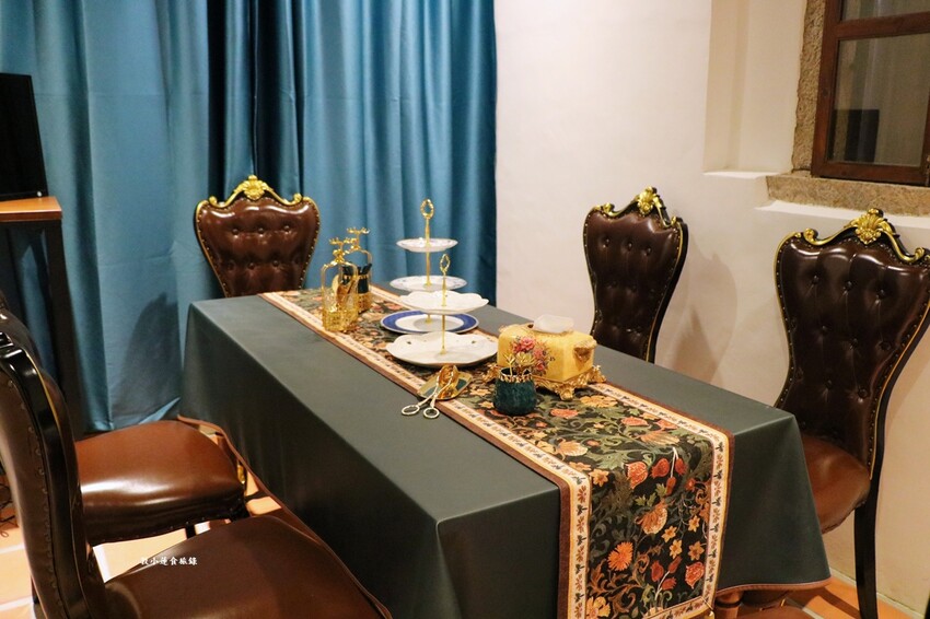 甄young服裝出租‧甄洋樓 旗袍體驗館金門另類旅遊玩法,穿著旗袍穿梭金門大街小巷 - 敦 小 蓮の食旅錄