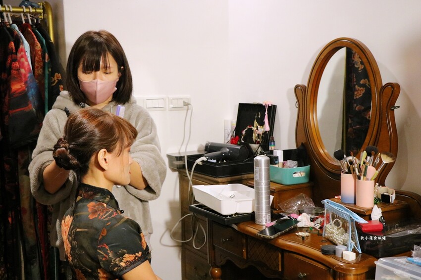 甄young服裝出租‧甄洋樓 旗袍體驗館金門另類旅遊玩法,穿著旗袍穿梭金門大街小巷 - 敦 小 蓮の食旅錄