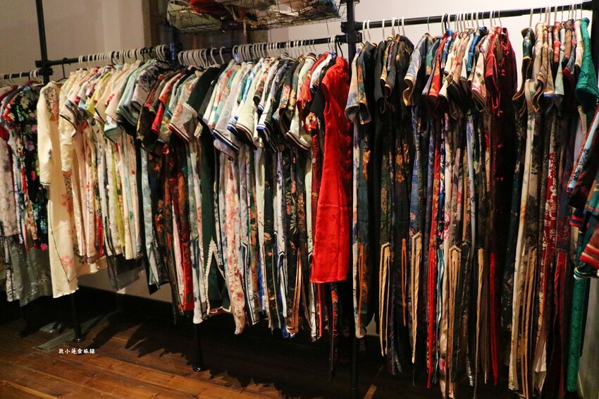 甄young服裝出租‧甄洋樓 旗袍體驗館金門另類旅遊玩法,穿著旗袍穿梭金門大街小巷 - 敦 小 蓮の食旅錄