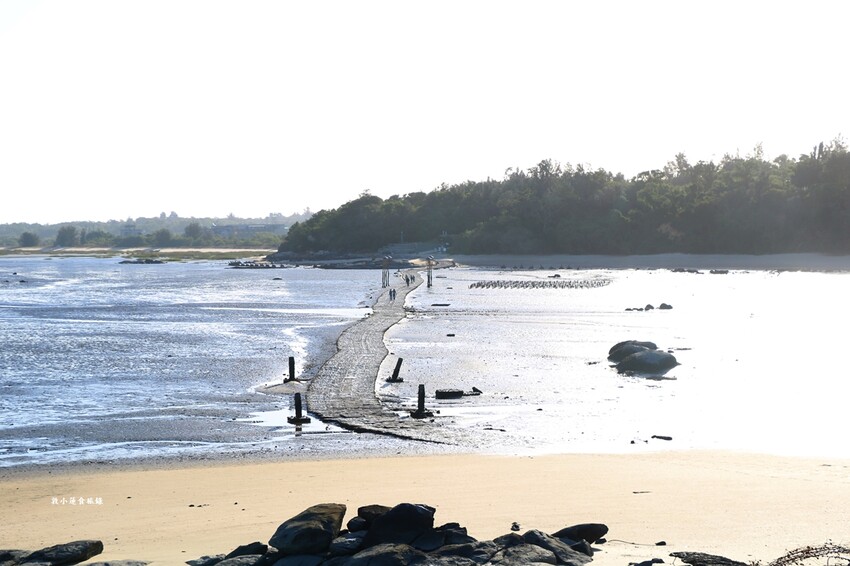 建功嶼‧金門必去的摩西分海，只有退潮時才能進入的戰地島嶼 - 敦 小 蓮の食旅錄
