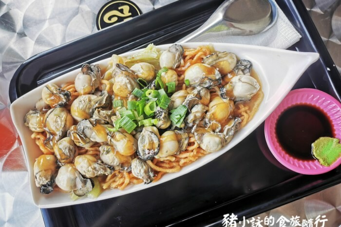 花蓮縣秀林鄉花蓮。秀林》砂卡礑步道(神秘谷)。清澈碧綠的溪水+輕便好走的步道