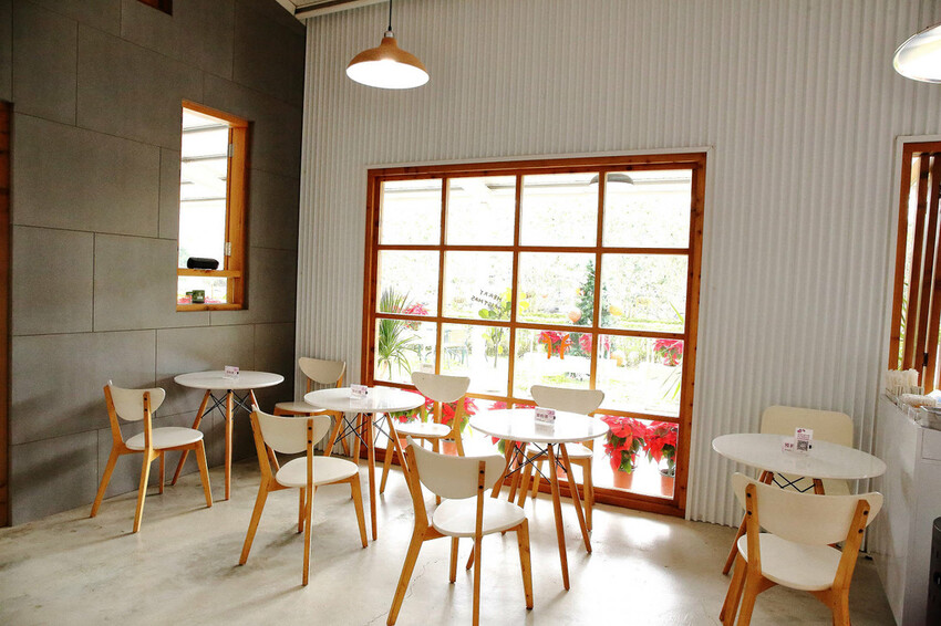 採草莓囉!苗栗大湖特色農場推薦,紅色琉璃瓦&SUHU Caf