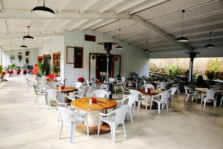 採草莓囉!苗栗大湖特色農場推薦,紅色琉璃瓦&SUHU Caf