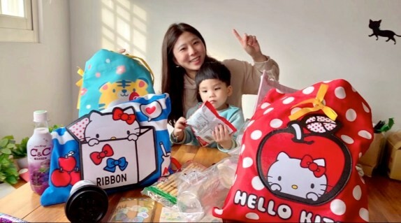 2023年7-ELEVEN聖誕禮物福袋/聖誕節交換禮物推薦!提早慶新年!7-11新年福袋前部曲/7款卡通聯名-史努比/Hello