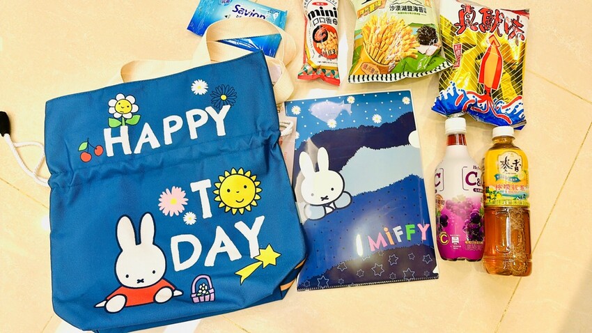 2023年7-ELEVEN聖誕禮物福袋/聖誕節交換禮物推薦!提早慶新年!7-11新年福袋前部曲/7款卡通聯名-史努比/Hello