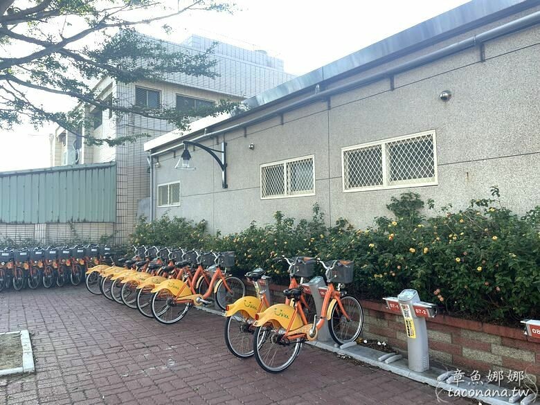 苗栗縣通霄鎮【苗栗景點】白沙屯車站 有媽祖保庇的車站,Q版媽祖敲可愛!有ubike租借站,暢玩各景點遊玩。一旁小公園還