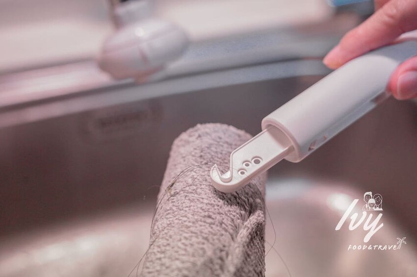 Haier海爾智慧洗地機W3 |最輕型洗地機推薦,同時吸拖還能自動清洗,加上獨創滾刷設計讓毛髮不纏繞,有小孩、毛孩家庭必備清潔神器! - 艾薇覓食趣