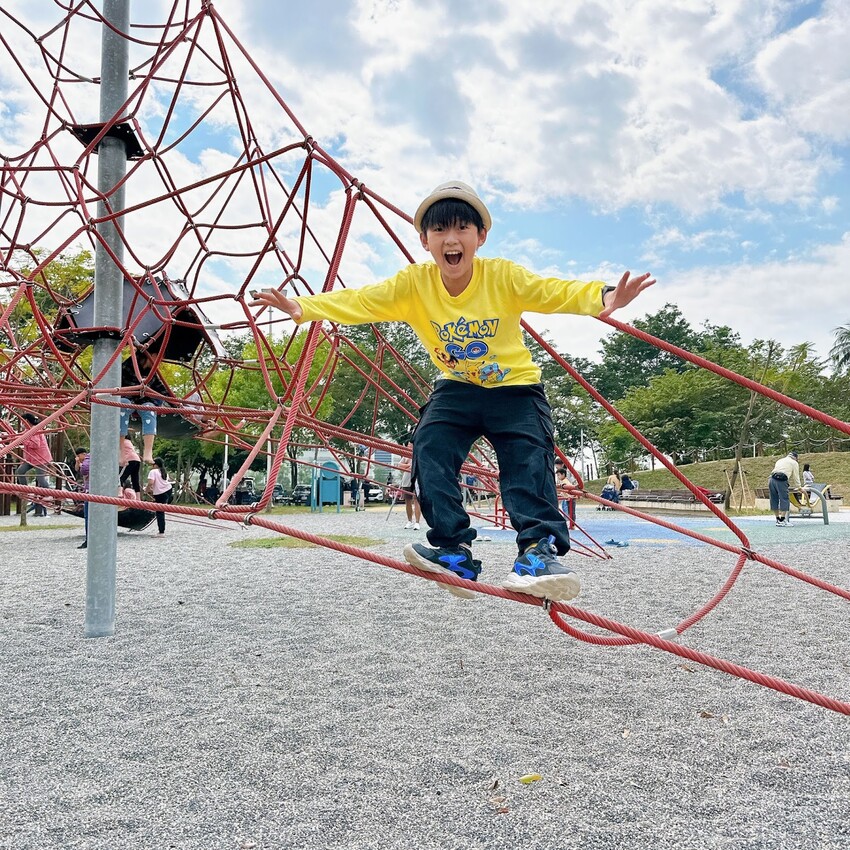 屏東縣潮州鎮免費景點～潮洲 潮好玩幸福村  潮幸福薑餅村X金勾杯潮好玩市集和全天開放的共融遊戲場、不定期市集活動，絕