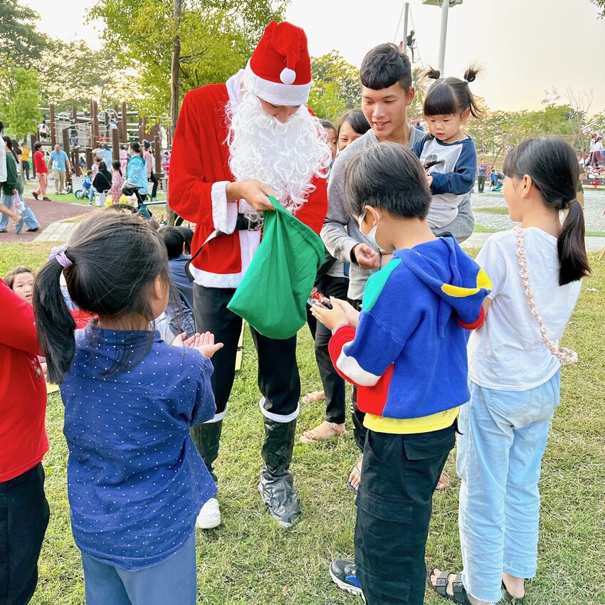 屏東縣潮州鎮免費景點～潮洲 潮好玩幸福村  潮幸福薑餅村X金勾杯潮好玩市集和全天開放的共融遊戲場、不定期市集活動，絕