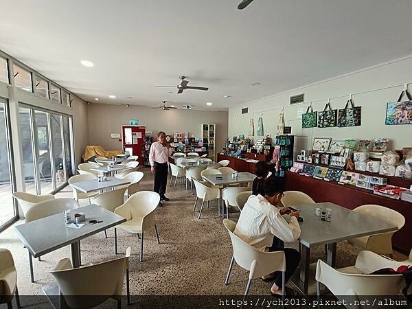 西澳旅遊/風剪樹附近Central Greenough Ca 西澳旅遊/風剪樹附近Central Greenough Ca