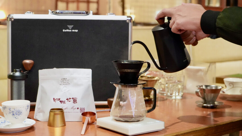 [台中] Coffee Map 咖啡地圖｜「一日咖啡師」互動式手沖咖啡｜專利金屬濾網