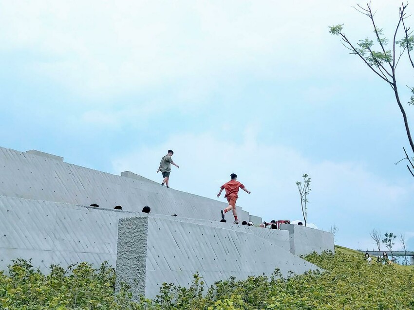 【旅遊】「新北市美術館」逛展覽、玩藝術、「新北城市藝術節」活