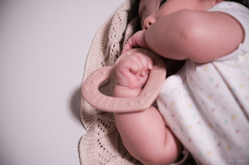 BIBS丹麥嬰兒用品 》丹麥奶嘴、袋鼠安撫巾大地色超美，高質感北歐時尚設計