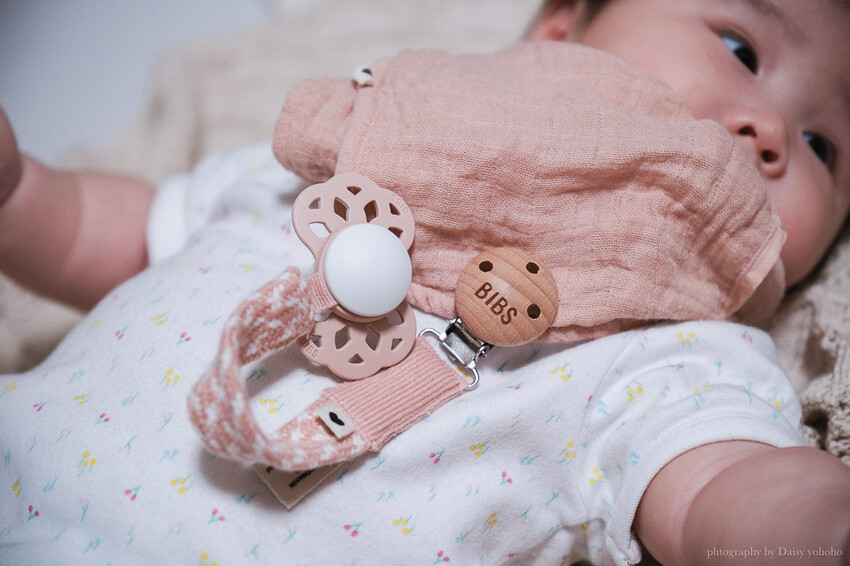 BIBS丹麥嬰兒用品 》丹麥奶嘴、袋鼠安撫巾大地色超美，高質感北歐時尚設計