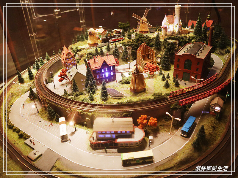 台南市新市區樹谷生活科學館-台南新市/和恐龍一起玩!還能隔壁樹谷農場餵動物~寓教於樂銅板價.親子室內一日遊景點