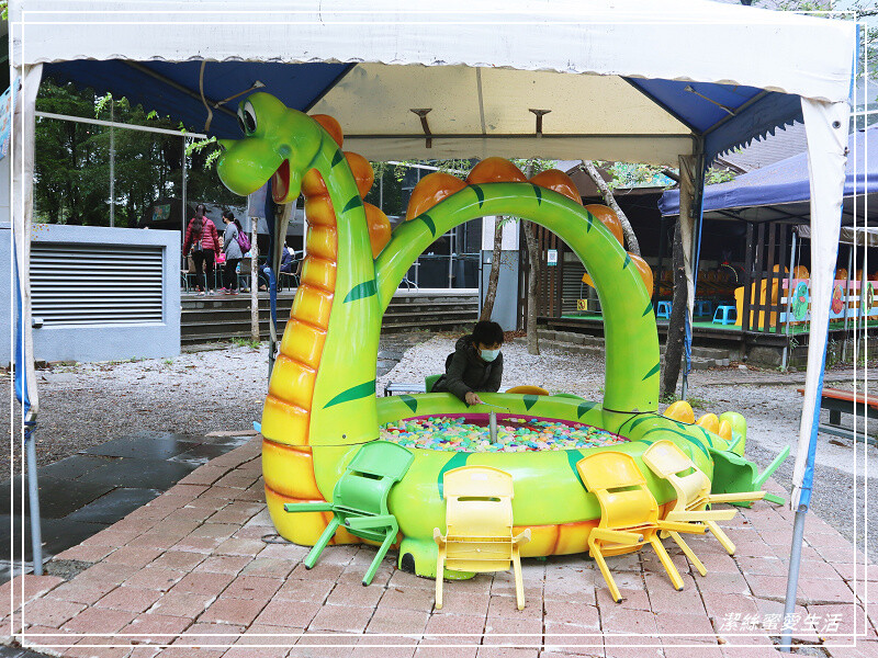 台南市新市區樹谷生活科學館-台南新市/和恐龍一起玩!還能隔壁樹谷農場餵動物~寓教於樂銅板價.親子室內一日遊景點