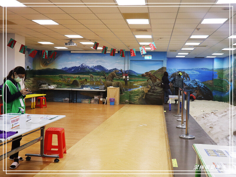 台南市新市區樹谷生活科學館-台南新市/和恐龍一起玩!還能隔壁樹谷農場餵動物~寓教於樂銅板價.親子室內一日遊景點