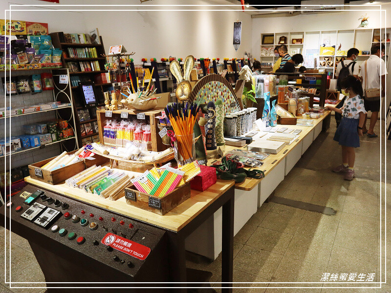 宜蘭縣五結鄉玉兔鉛筆學校 觀光工廠-宜蘭五結/上~課~囉!懷舊老字號品牌x鉛筆DIY.好拍又好玩