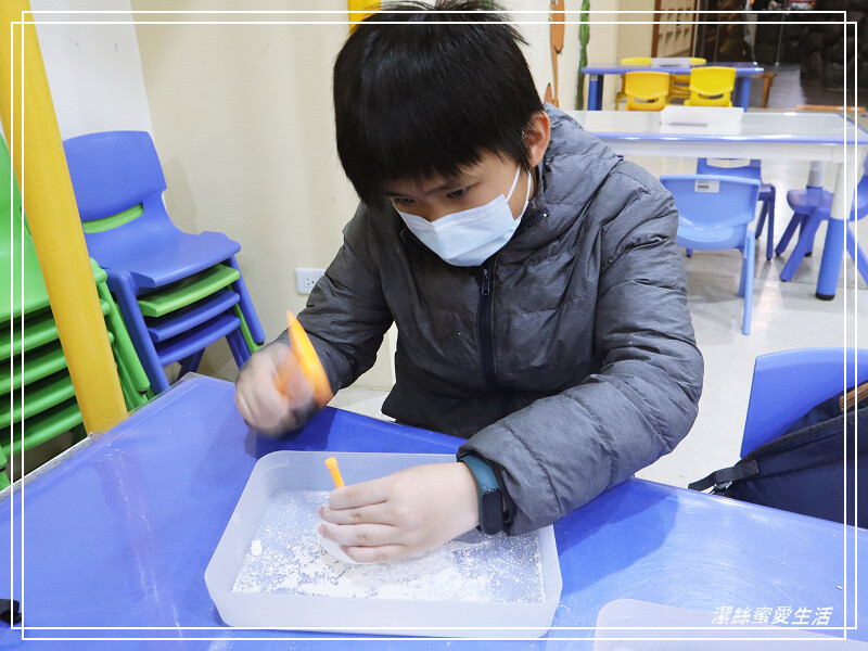 台南市新市區樹谷生活科學館-台南新市/和恐龍一起玩!還能隔壁樹谷農場餵動物~寓教於樂銅板價.親子室內一日遊景點