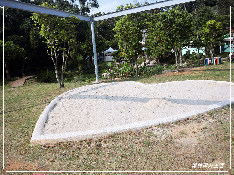 苗栗縣苑裡鎮綠意山莊-苗栗苑裡/住宿遊玩兩相宜~歐日風x童話小屋.好好拍親子景點