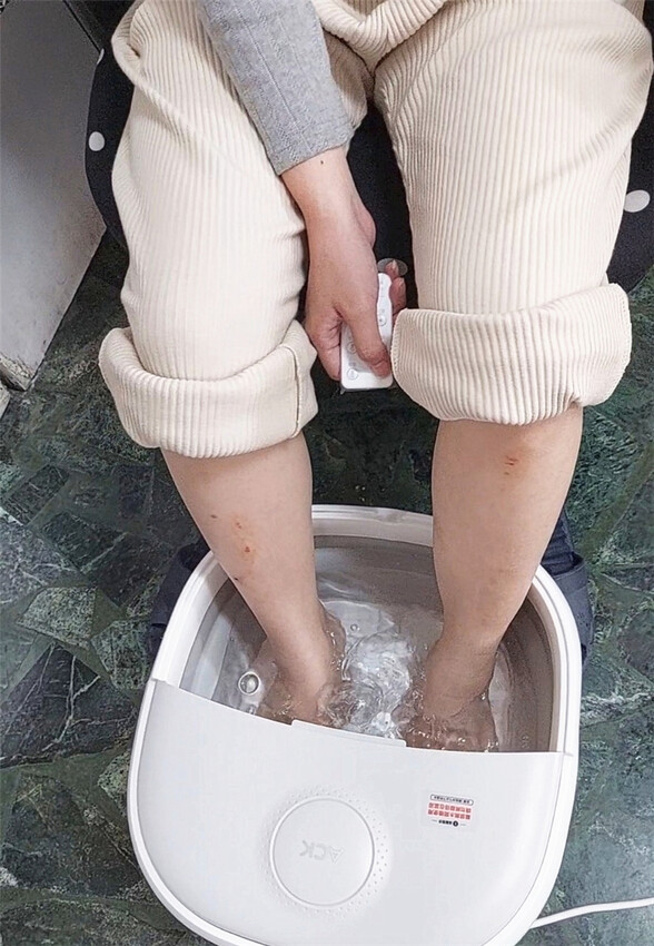 生活｜ ACK艾斯凱 三段溫控恆溫遙控足浴盆，超級舒服💛 足