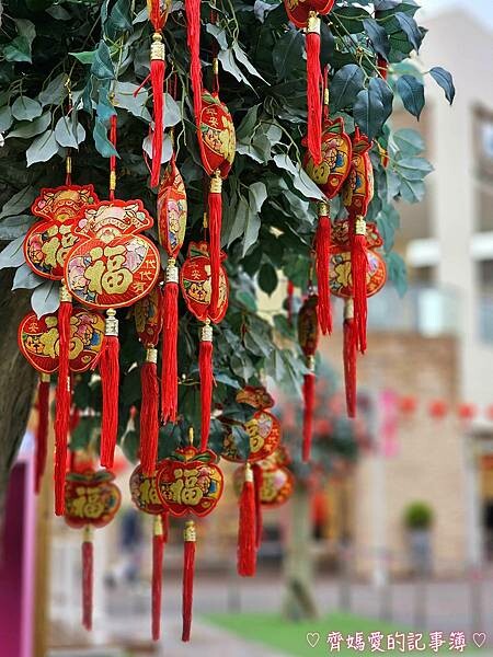 桃園.華泰名品城(華泰唐人街) / 林口星巴克 (三色櫻) 桃園.華泰名品城(華泰唐人街) / 林口星巴克 (三色櫻)