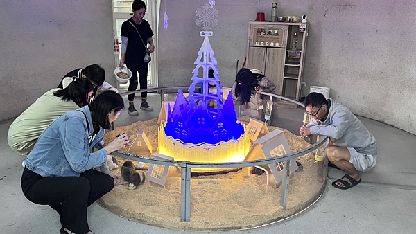 【宜蘭景點】礁溪網美必朝聖新景點|近距離餵食可愛動物|荒野沙