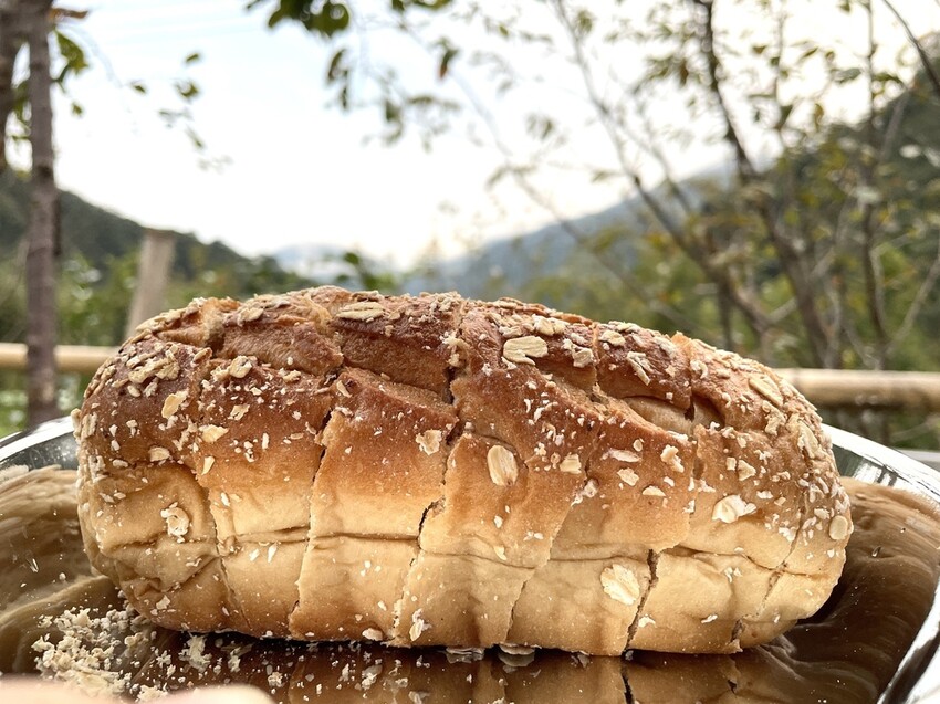 尖石後山景觀餐廳【魯壁一家人】秀麗群山相伴&享用原住民特色料