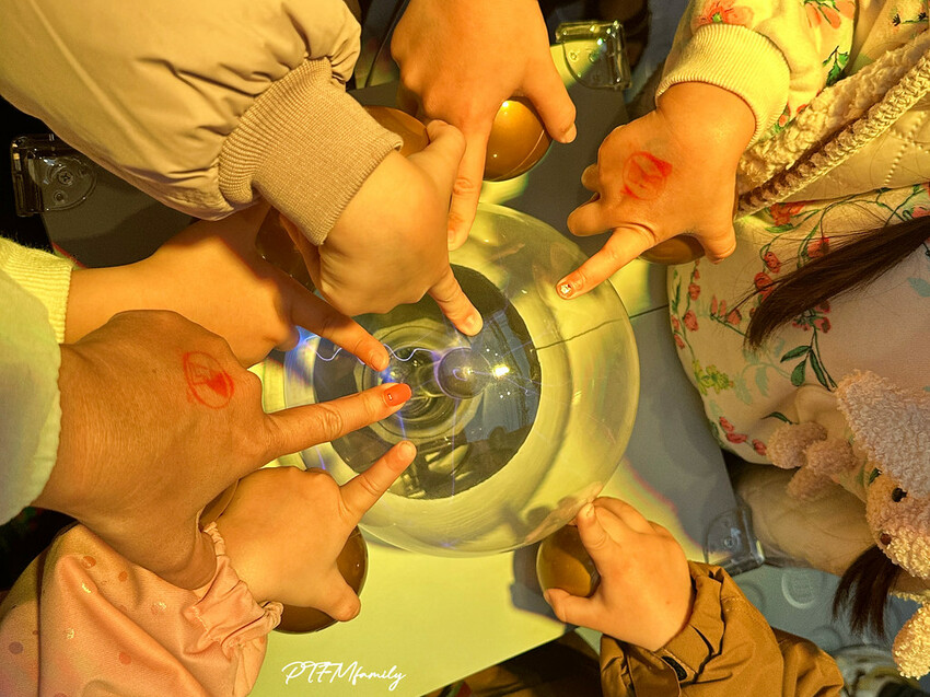 ★台北最新景點★ 樂高最新免費活動,LEGO®龍躍拼新春之神 S__113016866_0