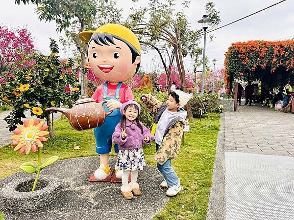 ★新北●鶯歌*最美拍的『鶯歌永吉公園』,擁有雙色櫻花、炮仗花