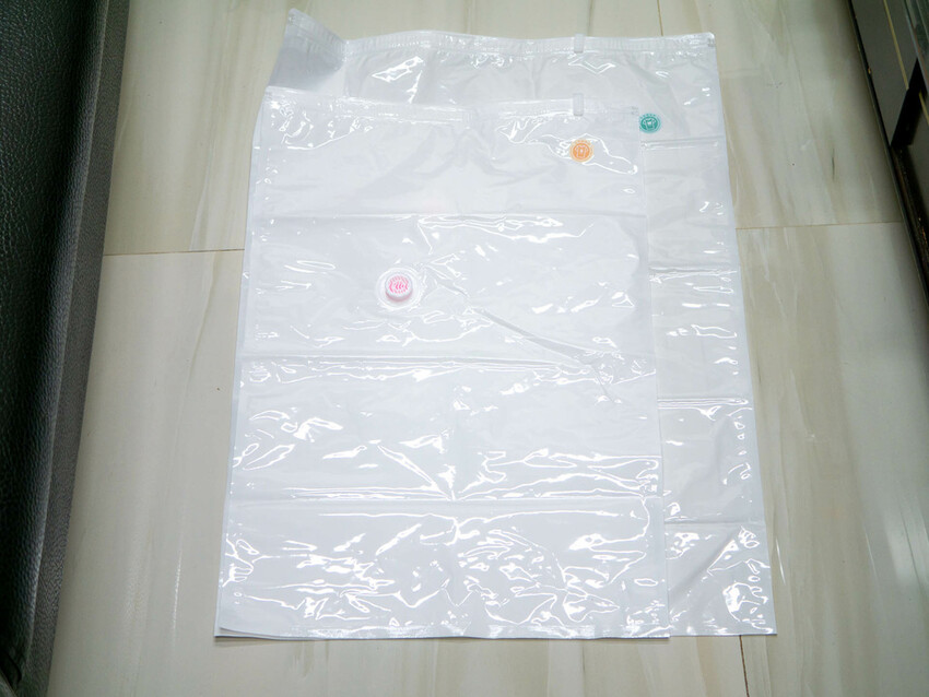 【開箱】空間魔術師-真空壓縮袋，組合包五百有找CP值超高，有線吸力強，壓縮更極致！