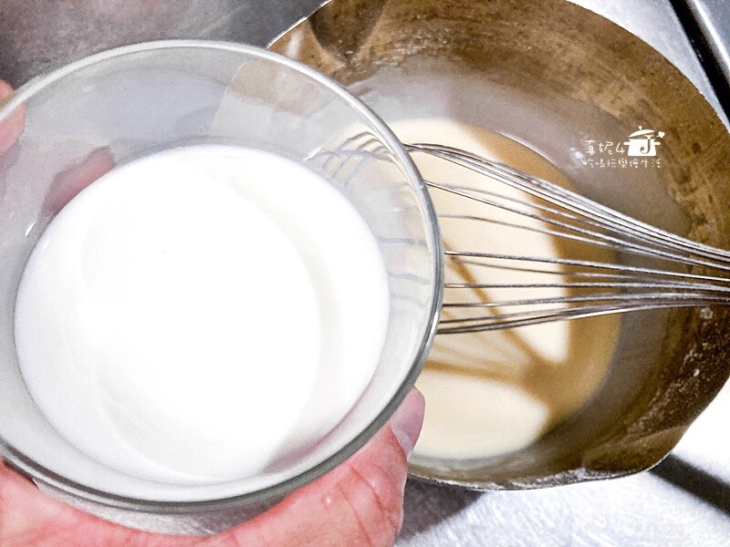 烘焙筆記│古早味蛋糕，水浴法烘烤口感水潤而且綿密