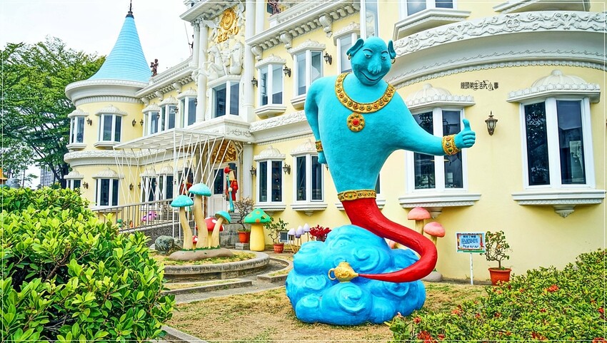 台南市中西區台南藏金閣2館：免費參觀全台最美公家機關，夢幻愛麗絲城堡等您一探究竟