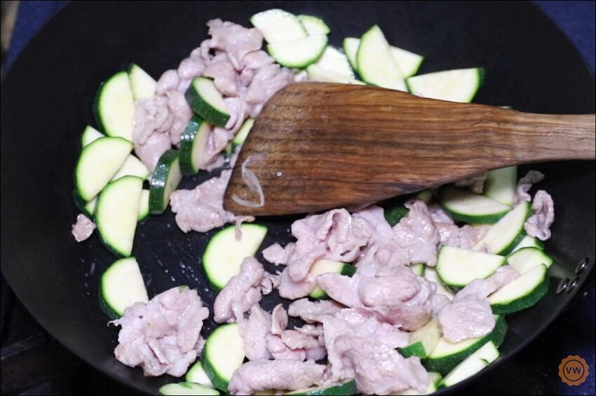 年節料理輕鬆做│料理分享：豬肉蔬菜味噌豆腐湯、香Q紅燒豬肉、和風照燒豬肉片