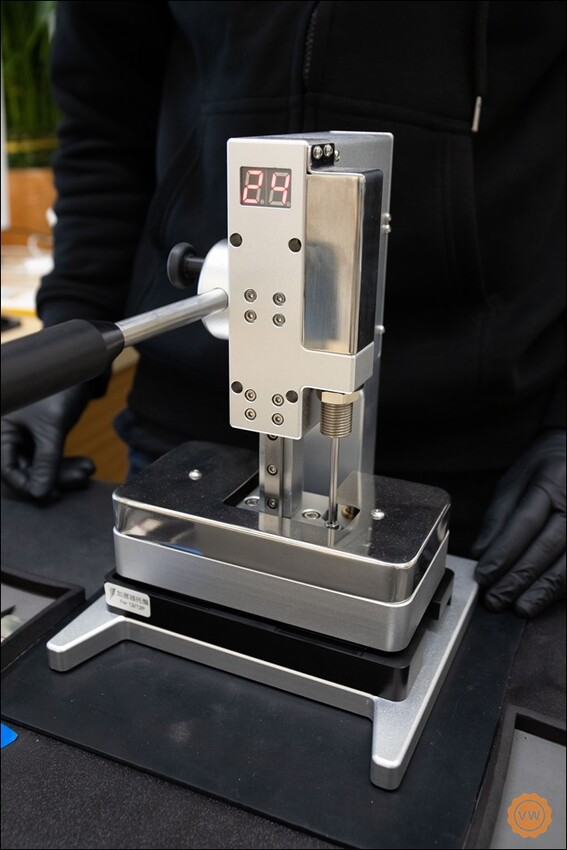 台中豐原iPhone專業維修|蘋果原廠零件|iPhone換電池|iPhone換螢幕推薦:雷神快修®Apple獨立維修中心