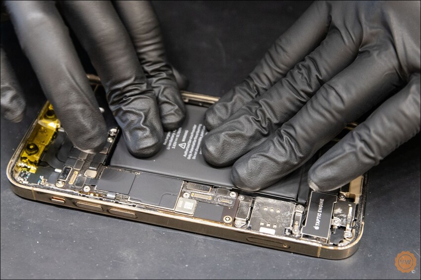 台中豐原iPhone專業維修|蘋果原廠零件|iPhone換電池|iPhone換螢幕推薦:雷神快修®Apple獨立維修中心