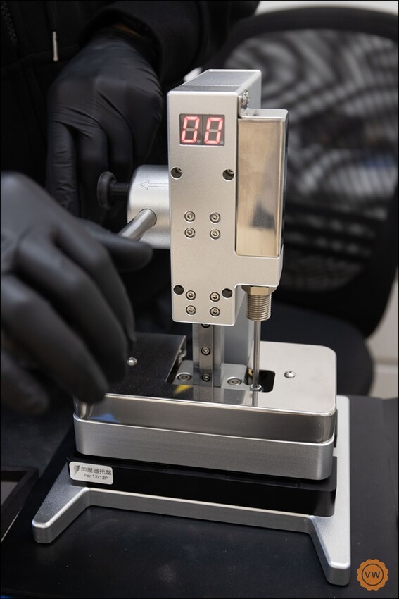 台中豐原iPhone專業維修|蘋果原廠零件|iPhone換電池|iPhone換螢幕推薦:雷神快修®Apple獨立維修中心