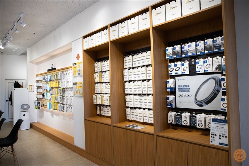 台中豐原iPhone專業維修|蘋果原廠零件|iPhone換電池|iPhone換螢幕推薦:雷神快修®Apple獨立維修中心