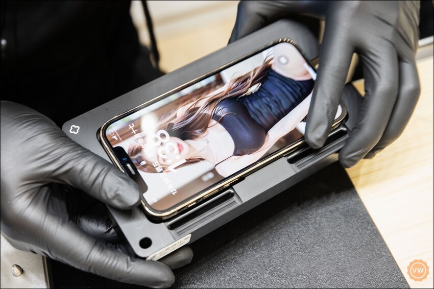 台中豐原iPhone專業維修|蘋果原廠零件|iPhone換電池|iPhone換螢幕推薦:雷神快修®Apple獨立維修中心