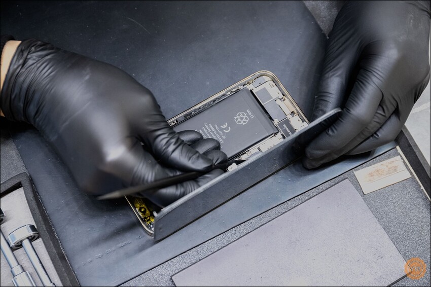 台中豐原iPhone專業維修|蘋果原廠零件|iPhone換電池|iPhone換螢幕推薦:雷神快修®Apple獨立維修中心