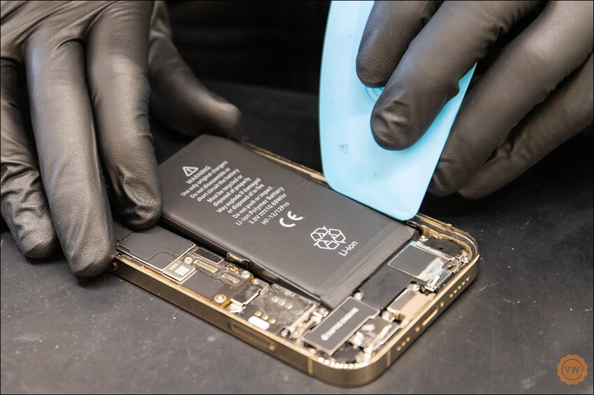 台中豐原iPhone專業維修|蘋果原廠零件|iPhone換電池|iPhone換螢幕推薦:雷神快修®Apple獨立維修中心