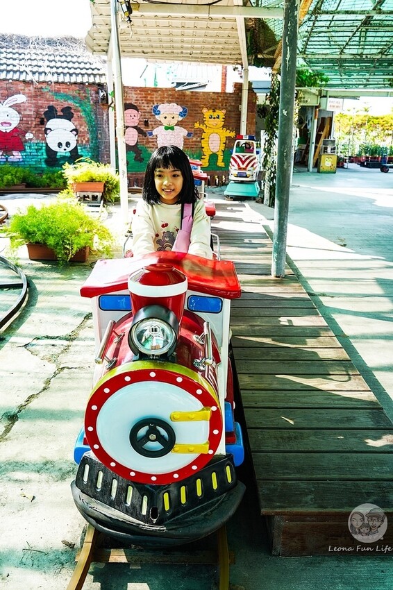 台中市后里區台中賞花景點|中社觀光花市-歐式花園賞鬱金香花海、落雨松，門票優惠、花況、交通資訊攻略|烤肉吃到飽