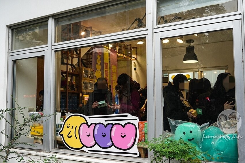 台中市西區台中快閃活動｜sunsetgoods 日落小物綠光快閃店-蠟筆小新、內褲兔、短尾矮袋鼠周邊超好買！